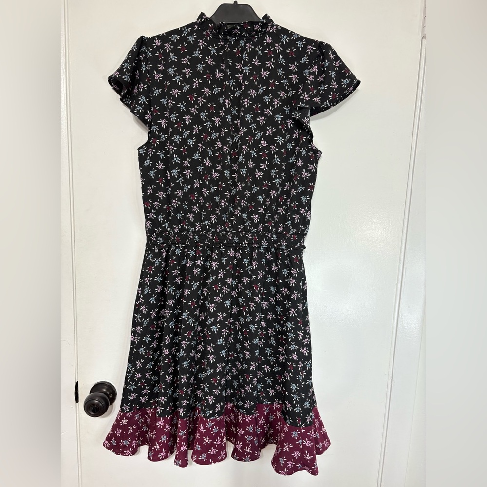 Floral Officecore Ann Taylor Factory Short Cap Sleeve Ruffle Hem Dress Sz M - Picture 9 of 12